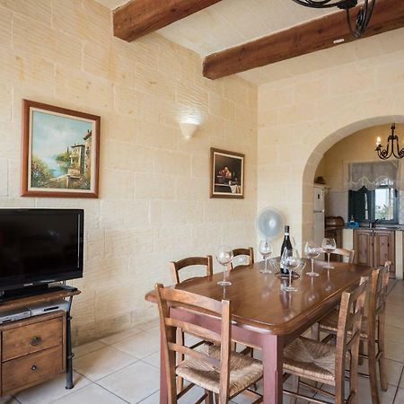 Valley View - Holiday Farmhouse With Private Pool ナダ エクステリア 写真