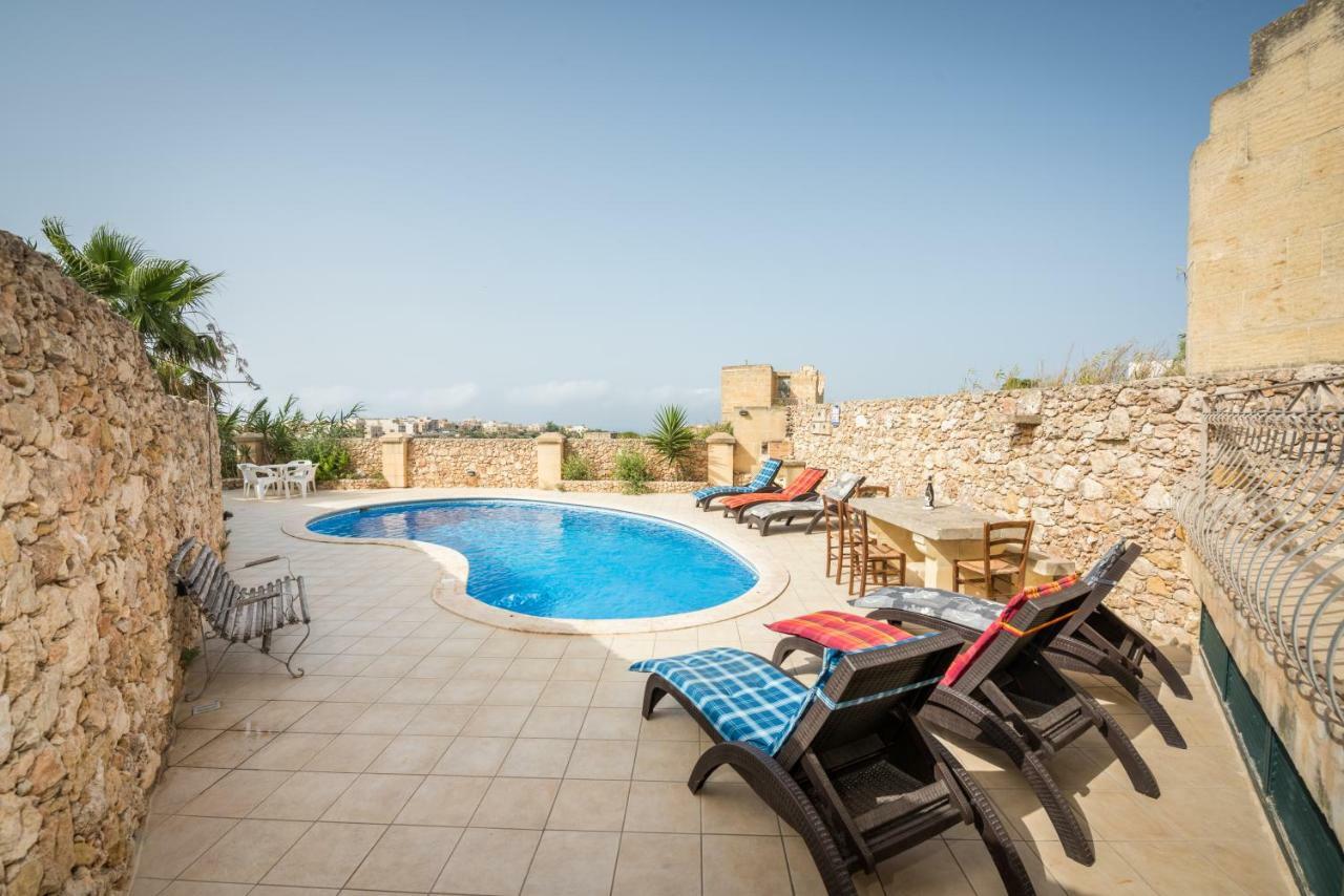 Valley View - Holiday Farmhouse With Private Pool ナダ エクステリア 写真