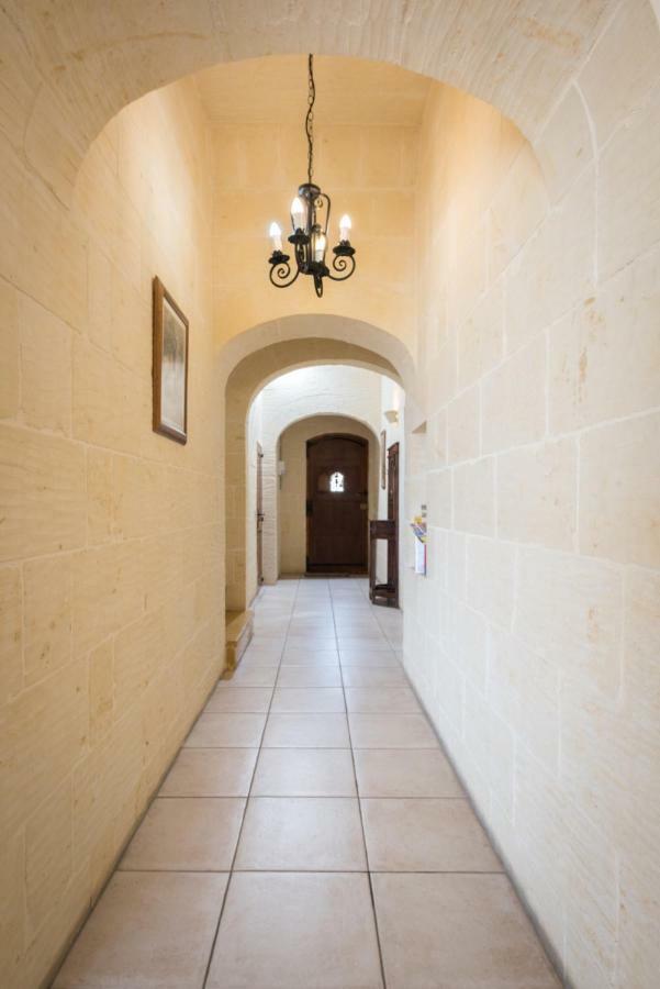Valley View - Holiday Farmhouse With Private Pool ナダ エクステリア 写真